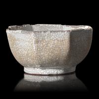 A Chinese Ge Type Octagonal Bowl, Ming Dynasty — 明 哥窯八方孔明盌
