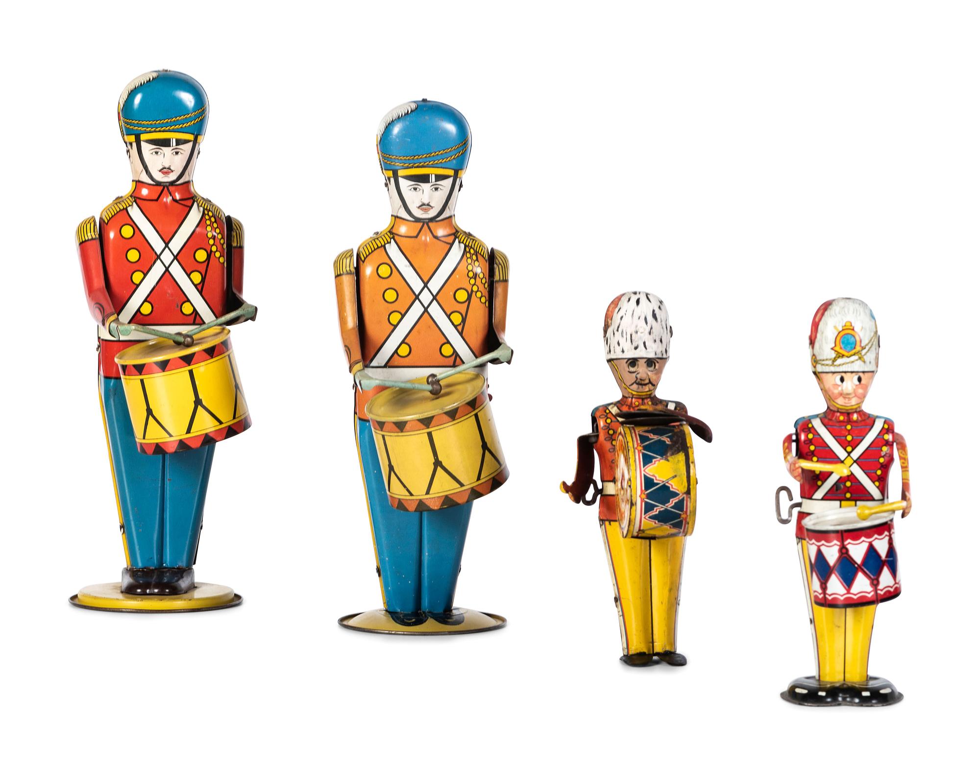 Four Tin Lithograph Windup Toy Soldiers with Drums