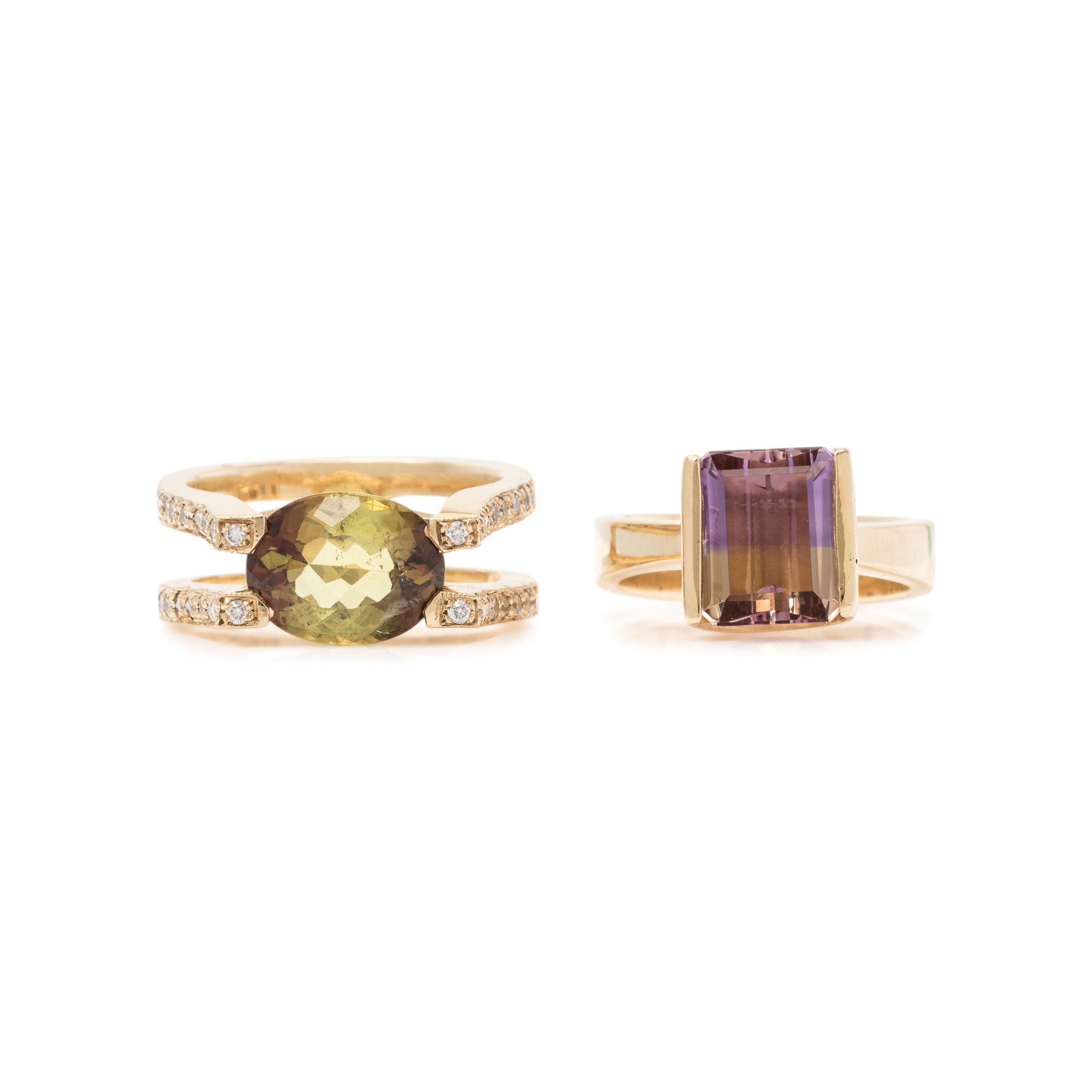 COLLECTION OF YELLOW GOLD AND GEMSTONE RINGS