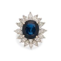 SAPPHIRE AND DIAMOND RING