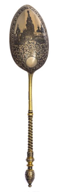 A Russian Silver-Gilt and Niello Spoon, Mark of Antip Kuzmichev for Tiffany & Co., assay mark of A. Smirnov., Moscow, 1881, having a fo