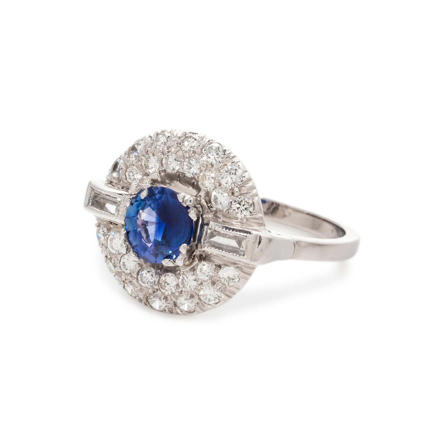 SAPPHIRE AND DIAMOND RING
