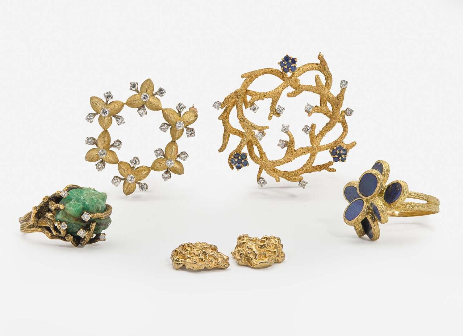 An Assortment of Modern Yellow Gold Jewelry