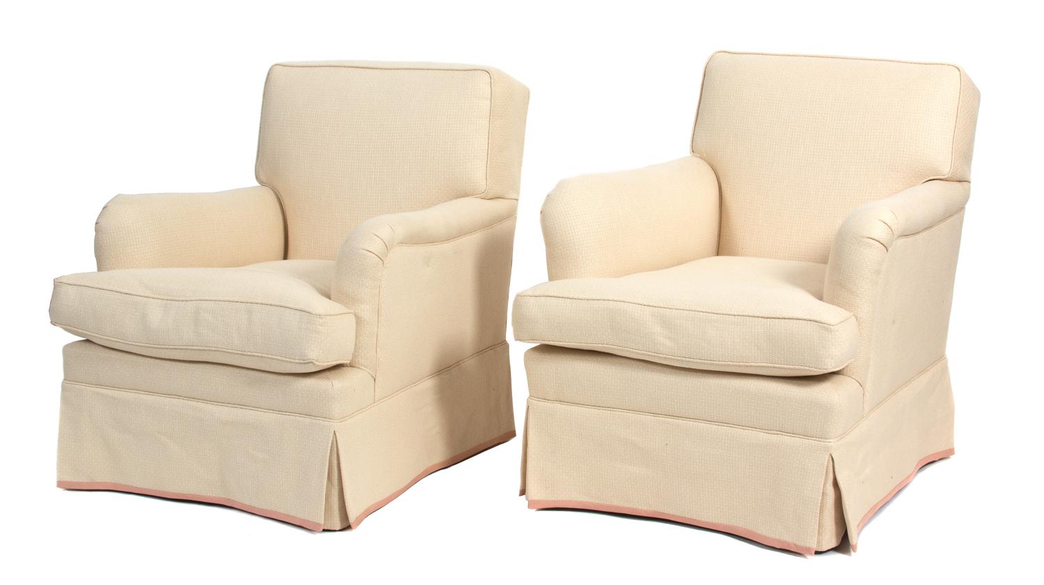 A White Upholstered Sofa and Two Matching Armchairs Length of sofa 68 inches. — 20TH CENTURY