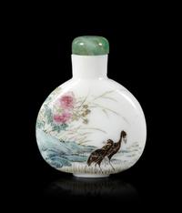 A Painted Enamel on White Glass Snuff Bottle