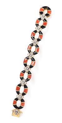 An 18 Karat Gold, Diamond, Onyx and Coral Bracelet, 33.40 dwts.