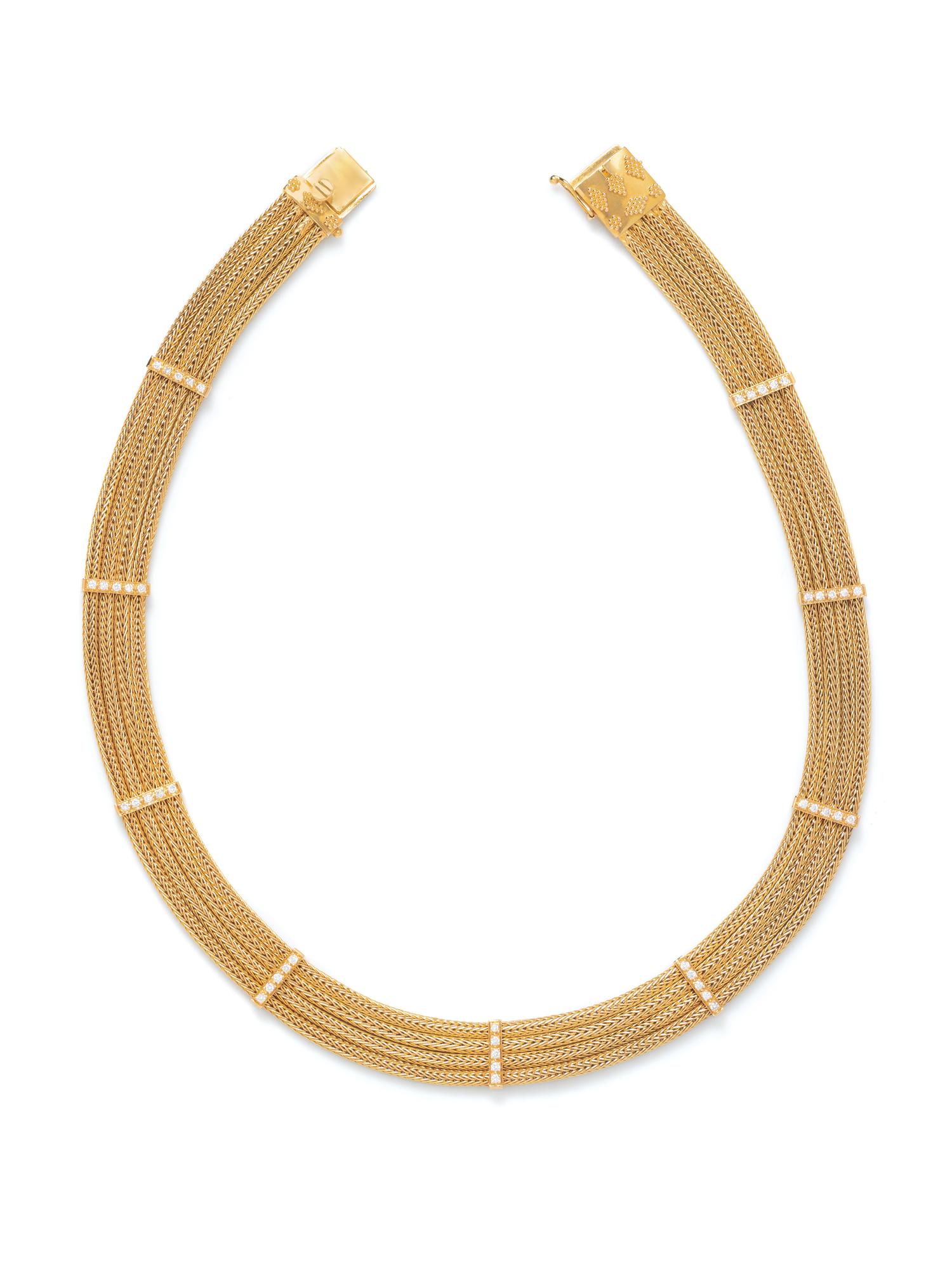 YELLOW GOLD AND DIAMOND NECKLACE