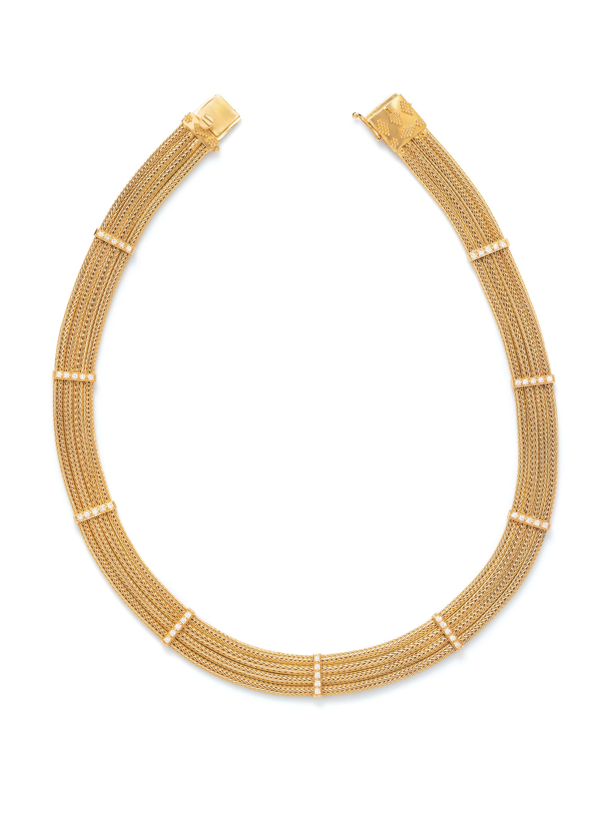 YELLOW GOLD AND DIAMOND NECKLACE