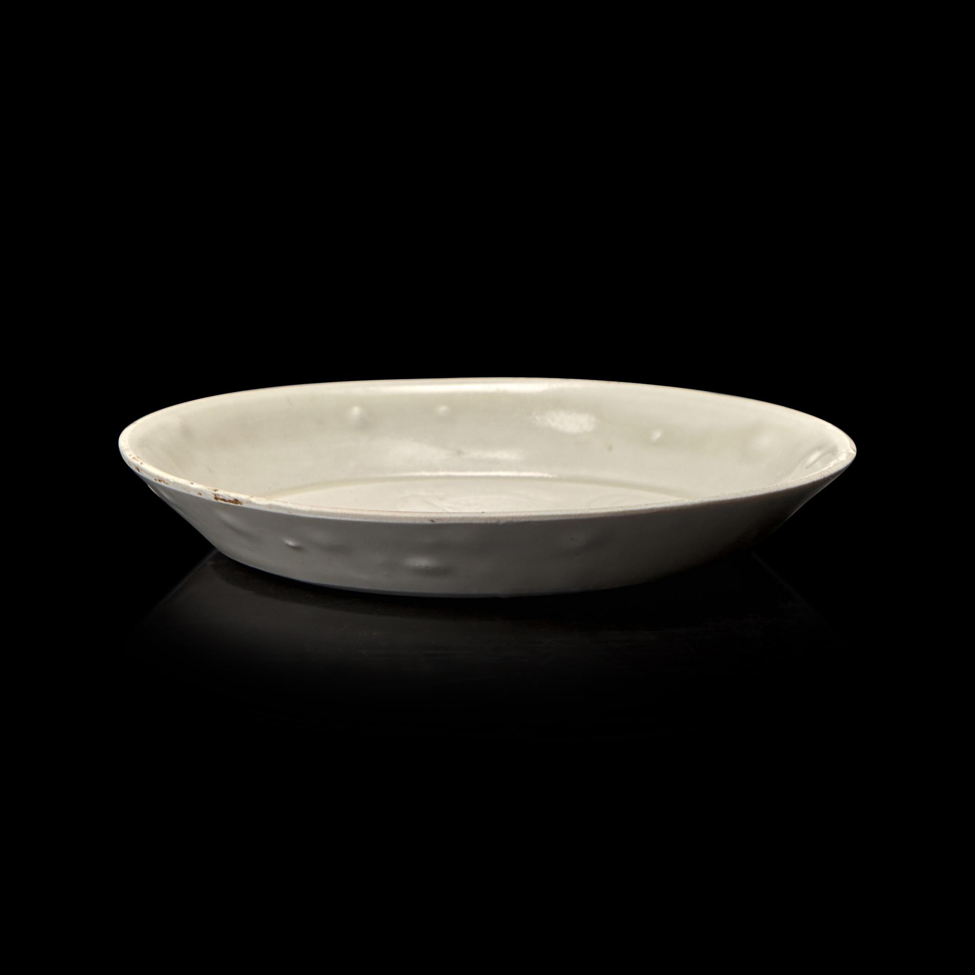 A Small Chinese Ding-Type Incised Dish, Possibly Song Dynasty 或為宋 定窯白釉劃花碟