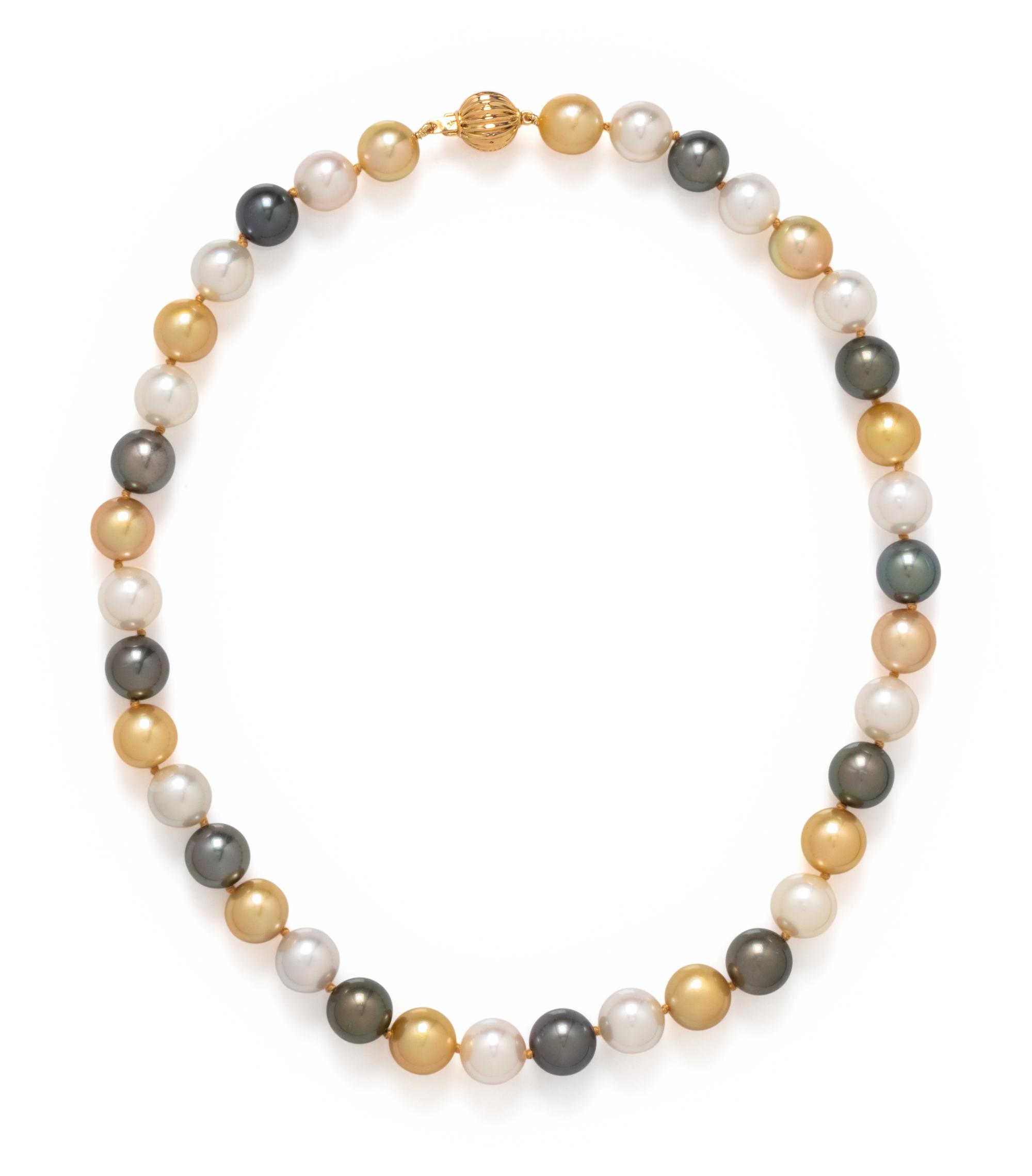 CULTURED PEARL NECKLACE