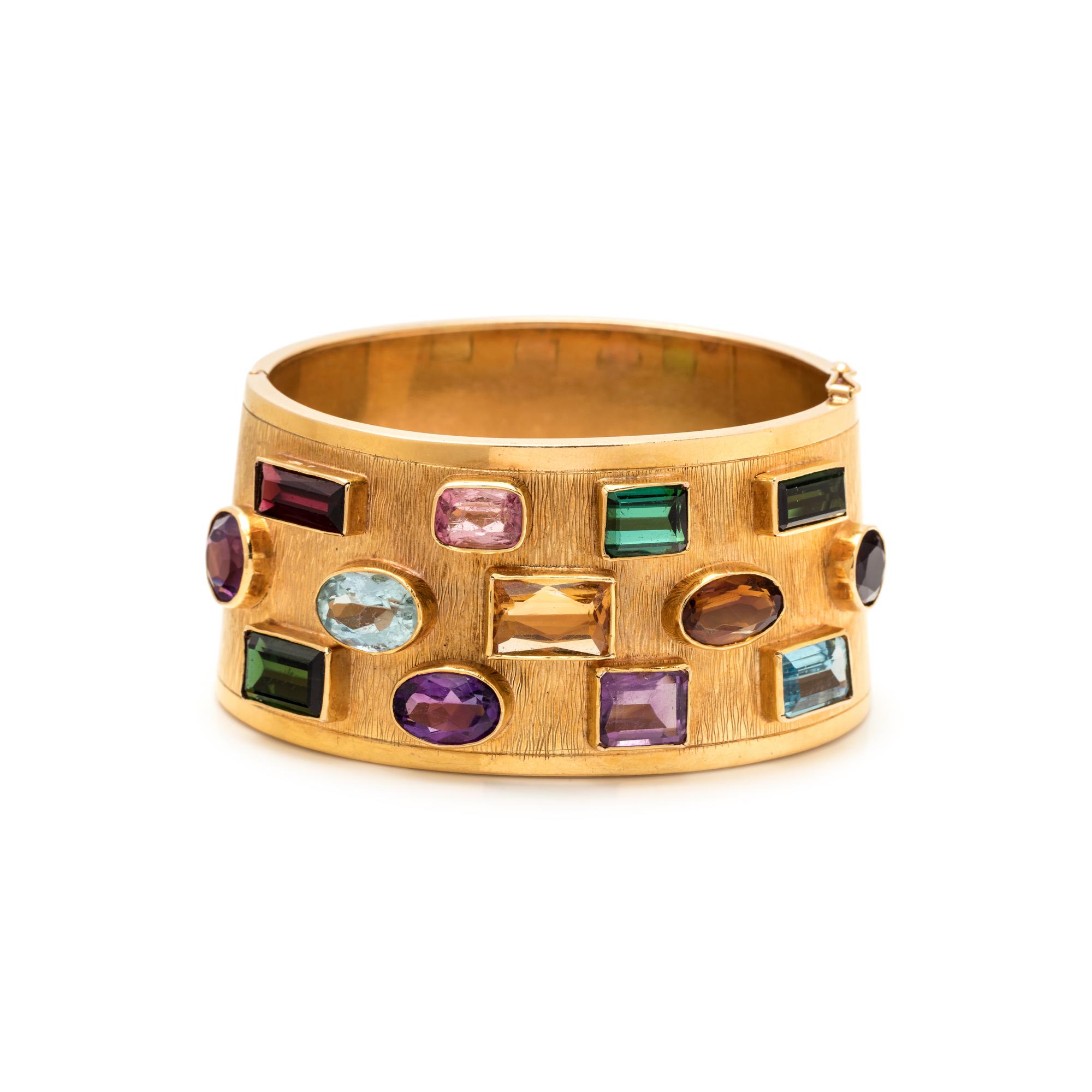 YELLOW GOLD AND MULTIGEM BANGLE BRACELET