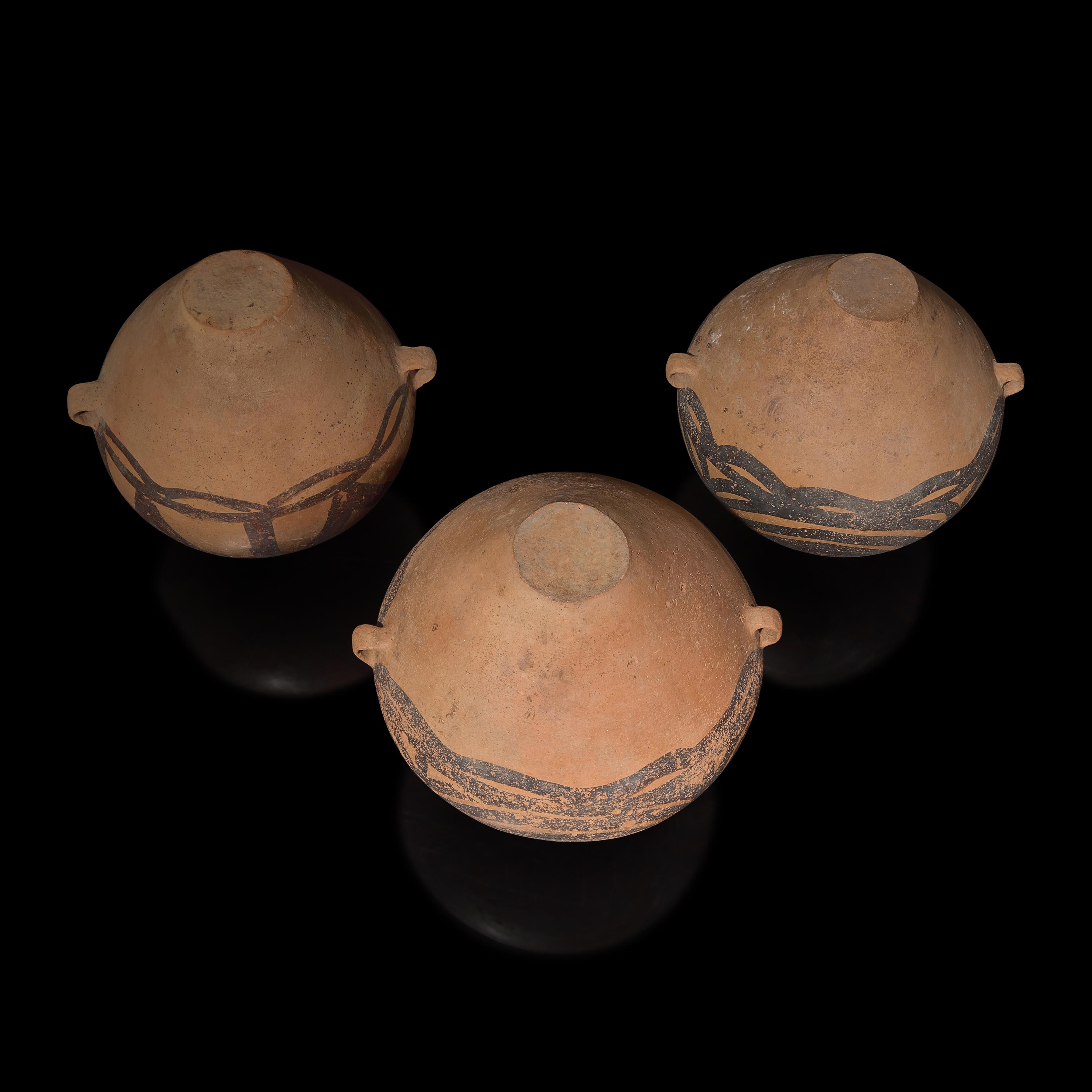 Three Large Chinese Painted Pottery Jars, Neolithic Period, Majiayao Culture, Machang Type — 新石器時代 馬家窯文化馬廠型雙耳彩陶甕三只