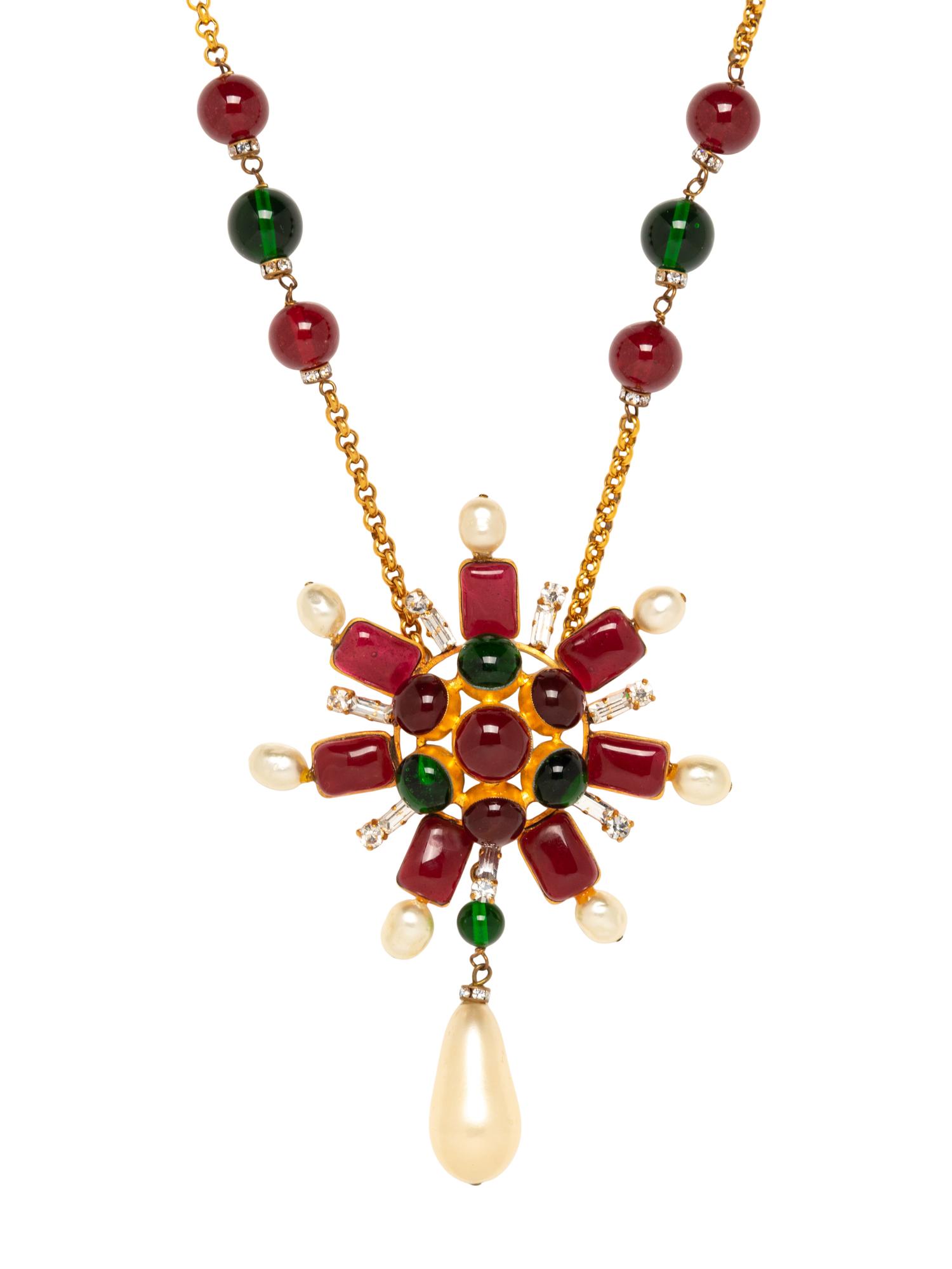 Chanel, Gripoix Pendant Necklace