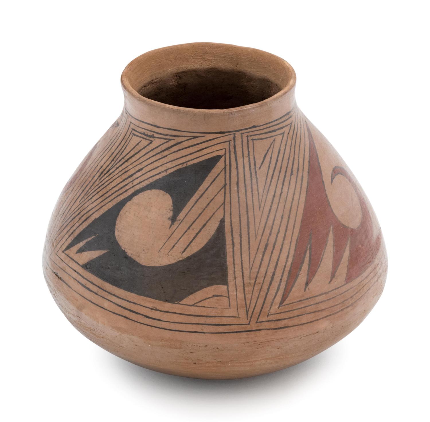 A Mata Ortiz Pottery Vase, Lidia Renteria