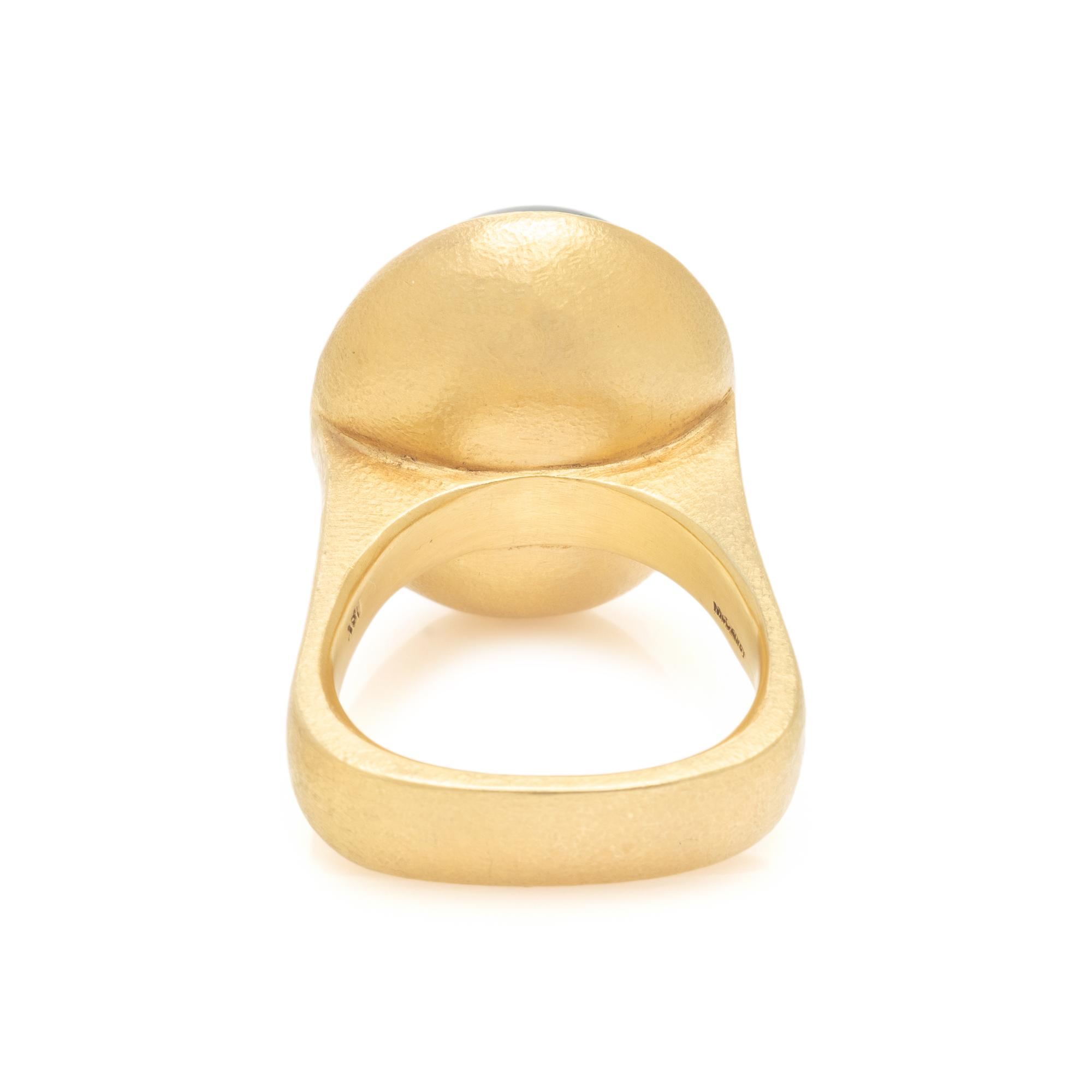 YELLOW GOLD AND EMERALD RING
