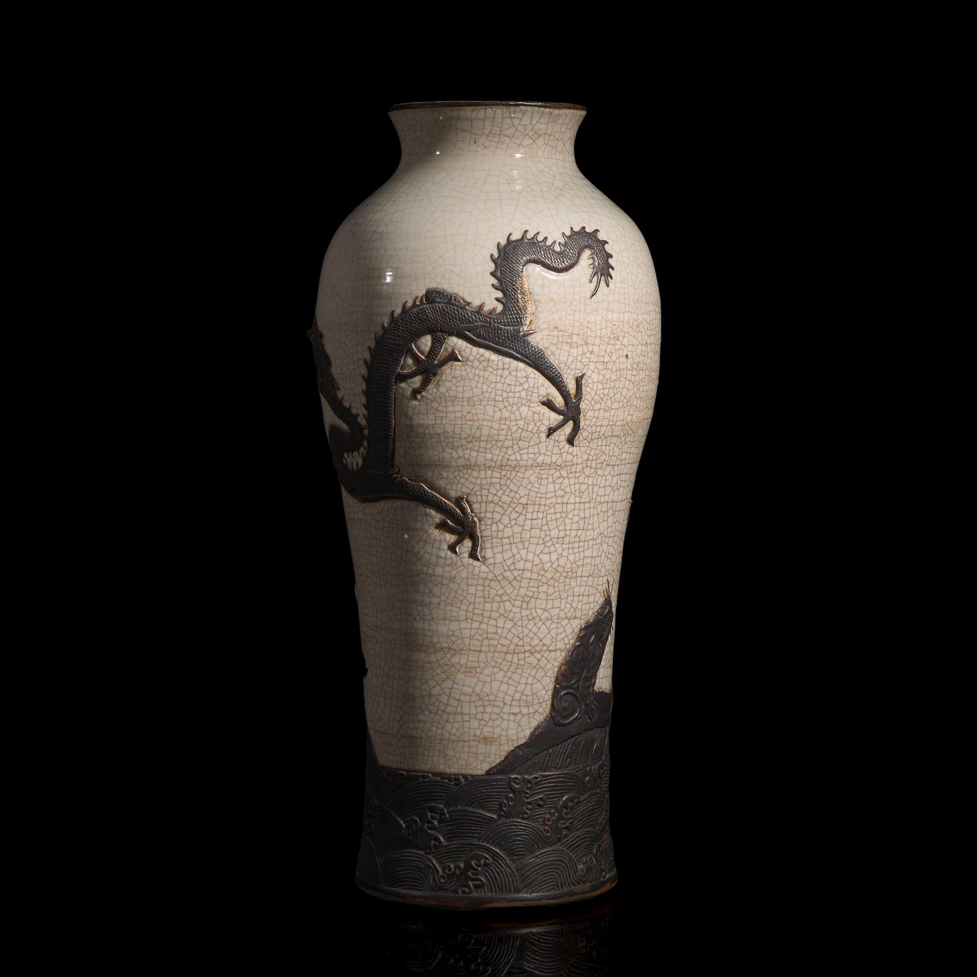 A Large Chinese Crackle Glazed Iron-Decorated 'Dragon and Crane' Vase, Late 19th Century — 清晚期 仿哥釉鐵鏽花龍紋大賞瓶