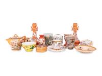 Fourteen Japanese and Chinese Porcelain Articles
