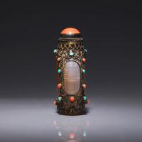 Three Chinese Agate Snuff Bottles 瑪瑙鼻烟壺三支