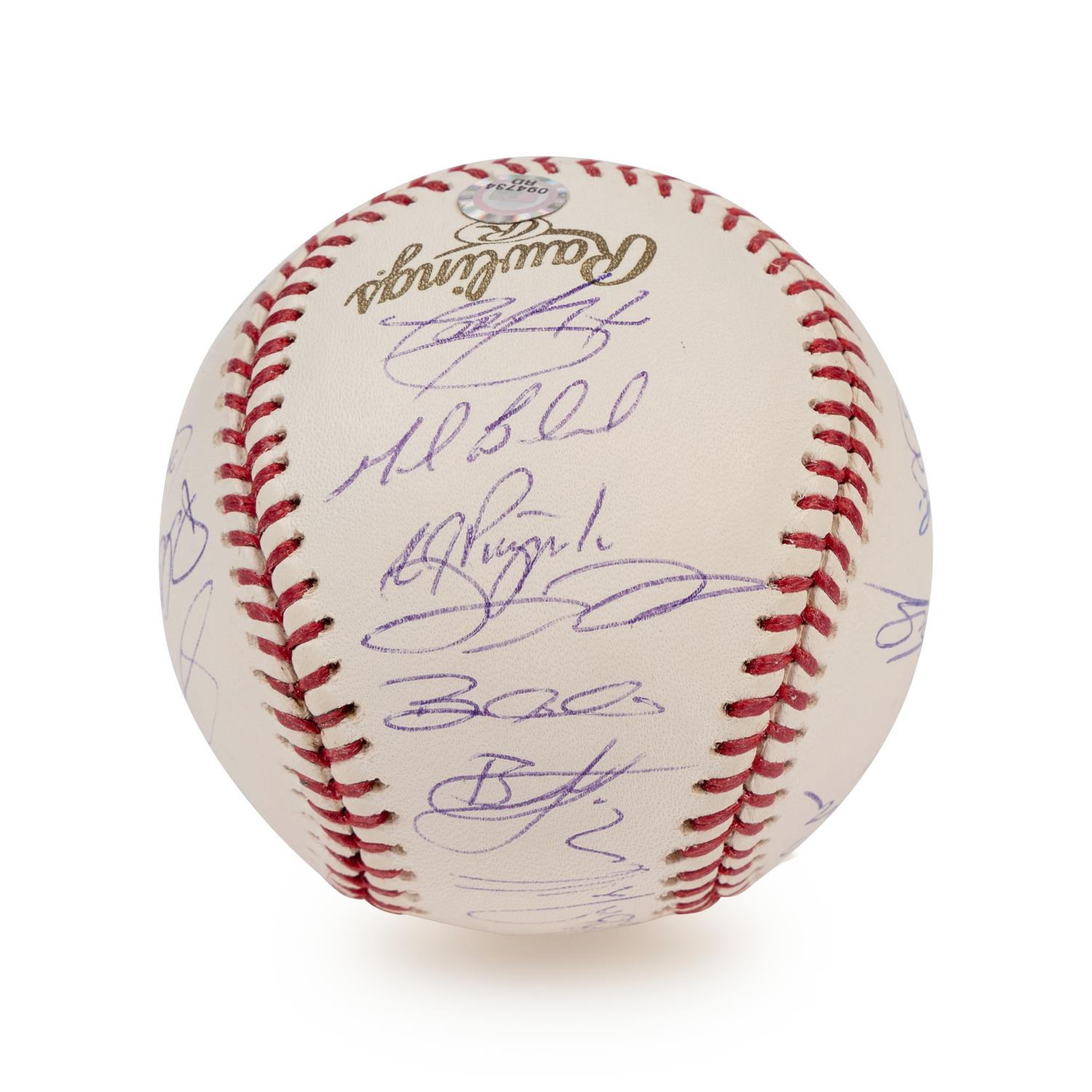 A 2005 Chicago White Sox World Series Champion Team Signed Autograph Baseball / 25 Signatures (PSA Letter)