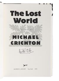 CRICHTON, Michael (1942-2008). Jurassic Park. New York: Alfred A. Knopf, 1990.