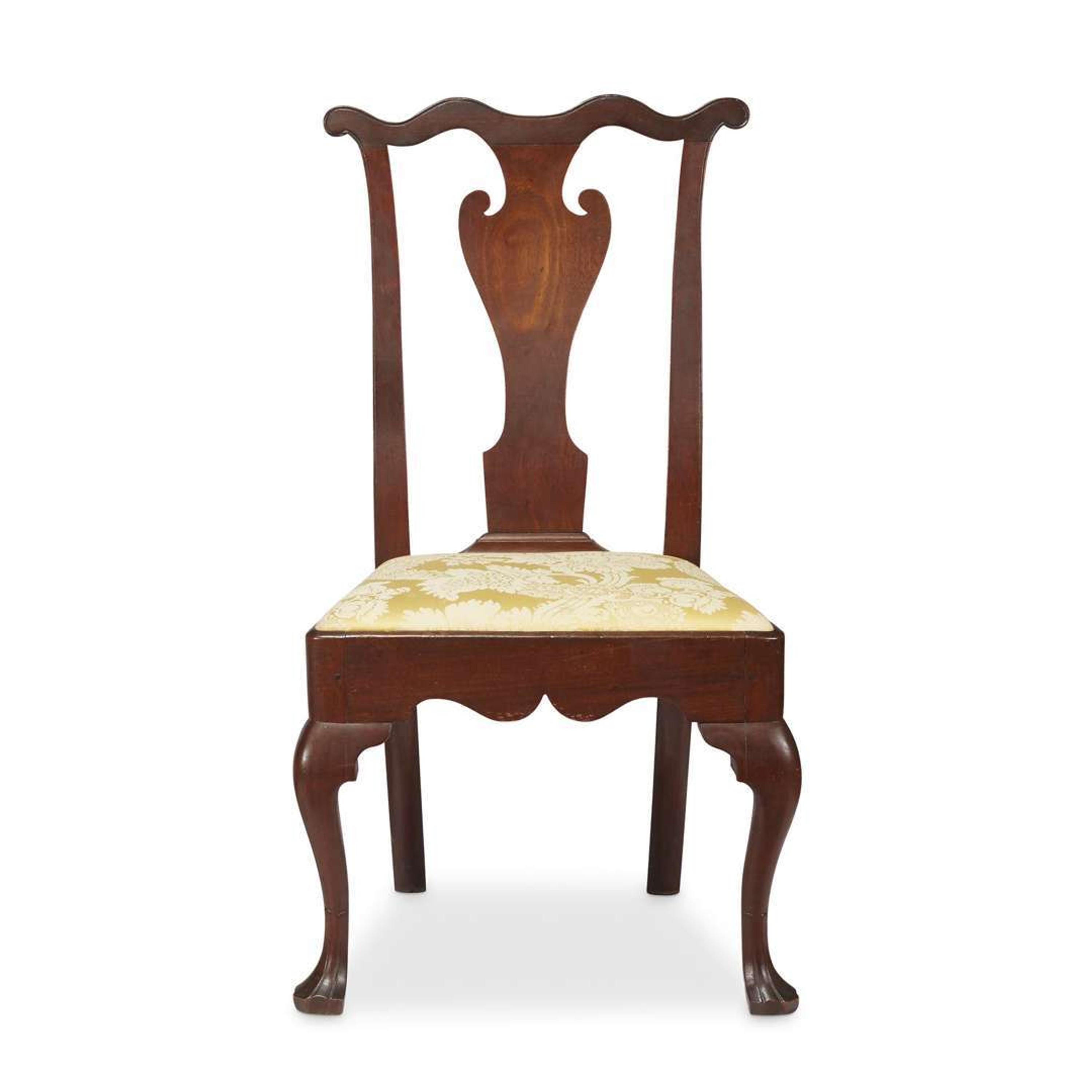 Queen Anne walnut side chair manner of William Savery, Philadelphia, PA, circa 1750