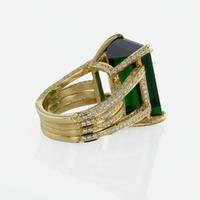 An 18K Yellow Gold, Green Tourmaline, and Diamond Ring