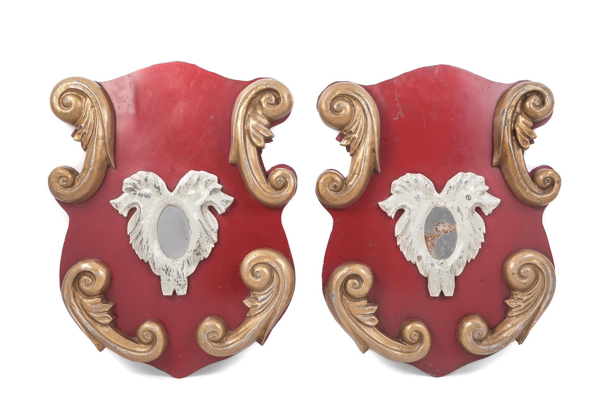 A Pair of Tôle Plaques