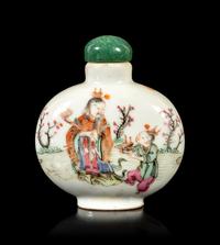A Famille Rose Porcelain Snuff Bottle