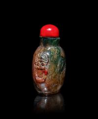 A Chinese Moss Agate 'Floater' Snuff Bottle