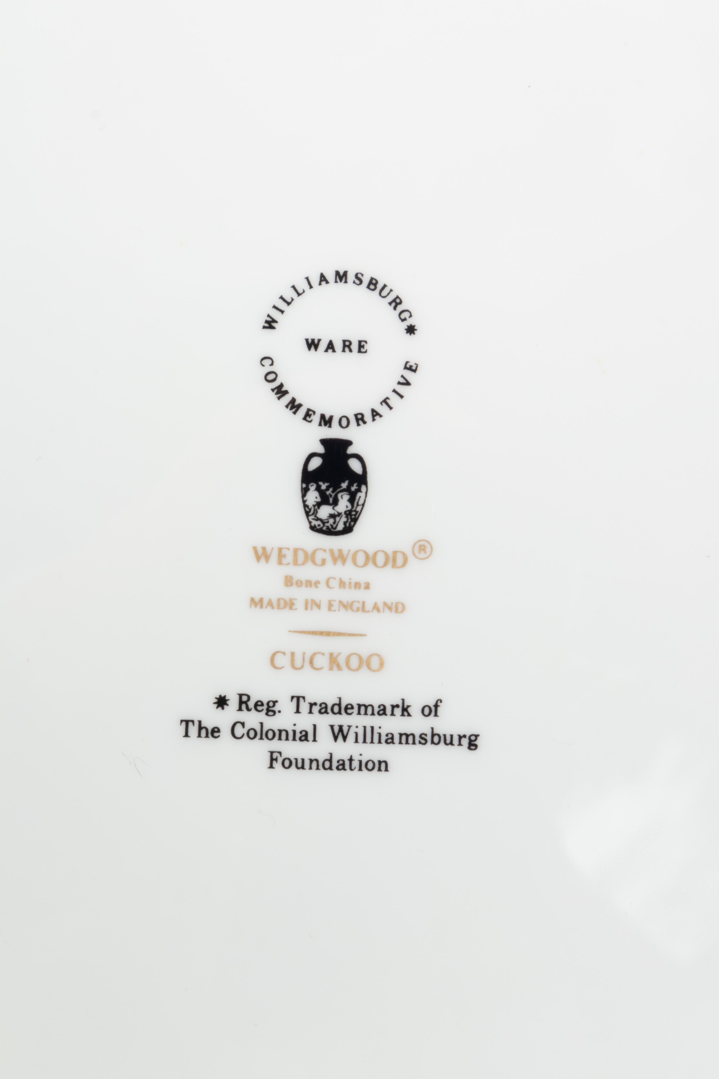 Twelve Wedgwood Cuckoo Porcelain Dinner Plates