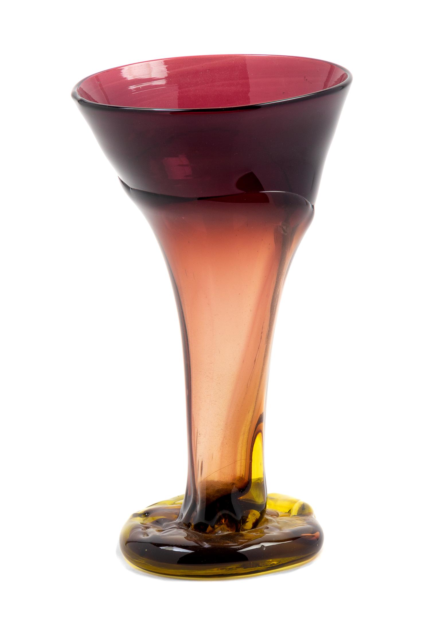 Stemmed Vessel