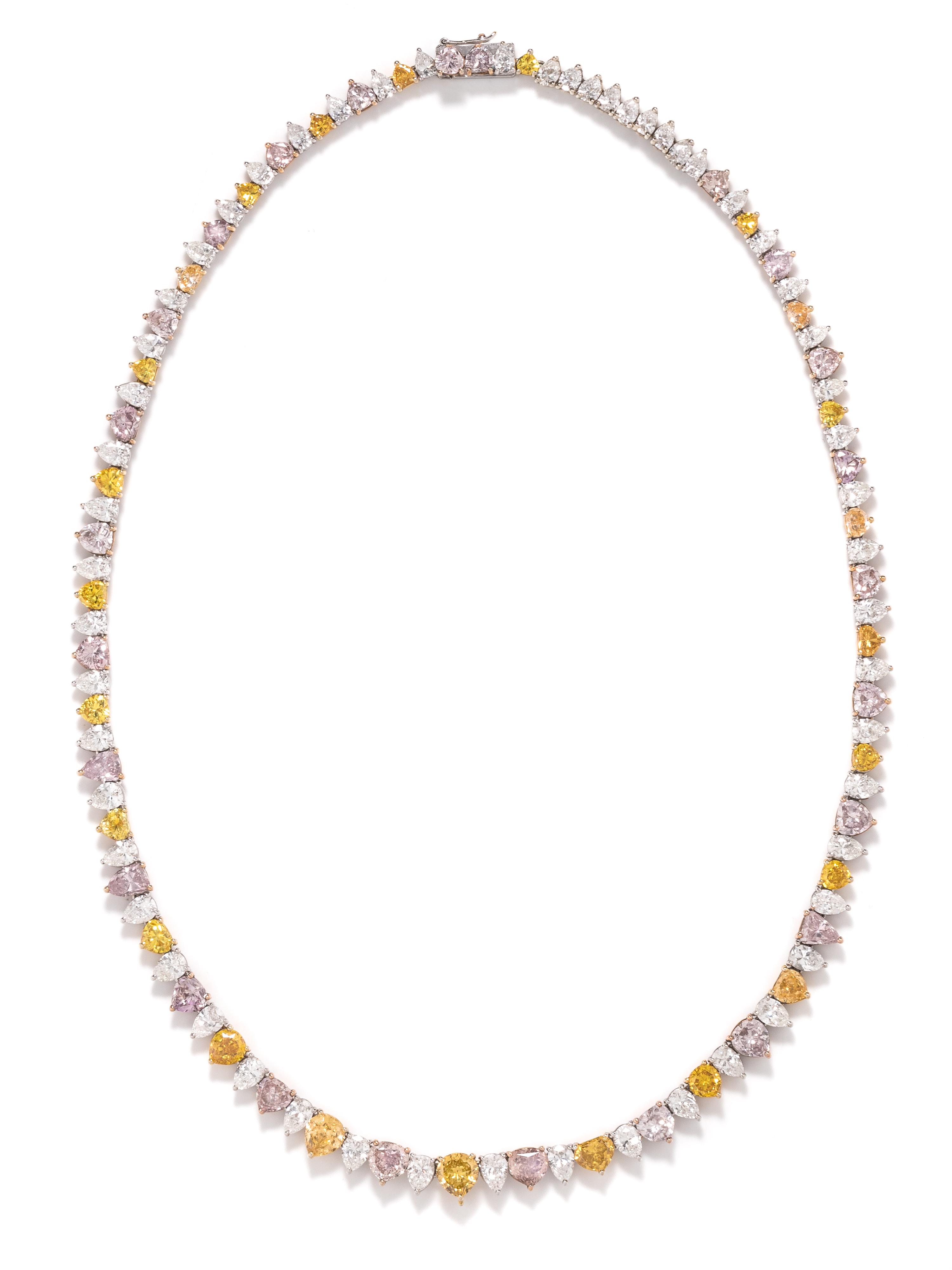 COLORED DIAMOND AND DIAMOND NECKLACE