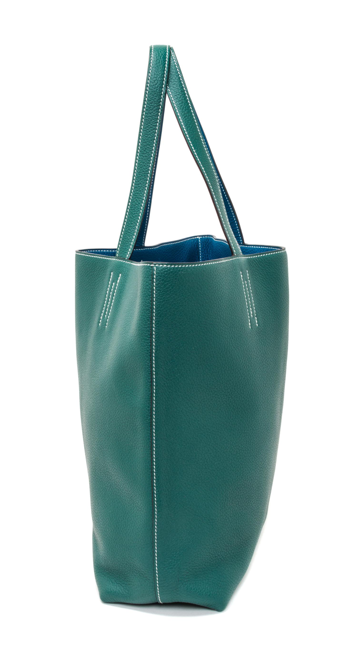 An Hermes Malachite/Bleu Izmir 45cm Taurillon Clemence Double Sens Tote, 17.5" x 15.5" x 5".