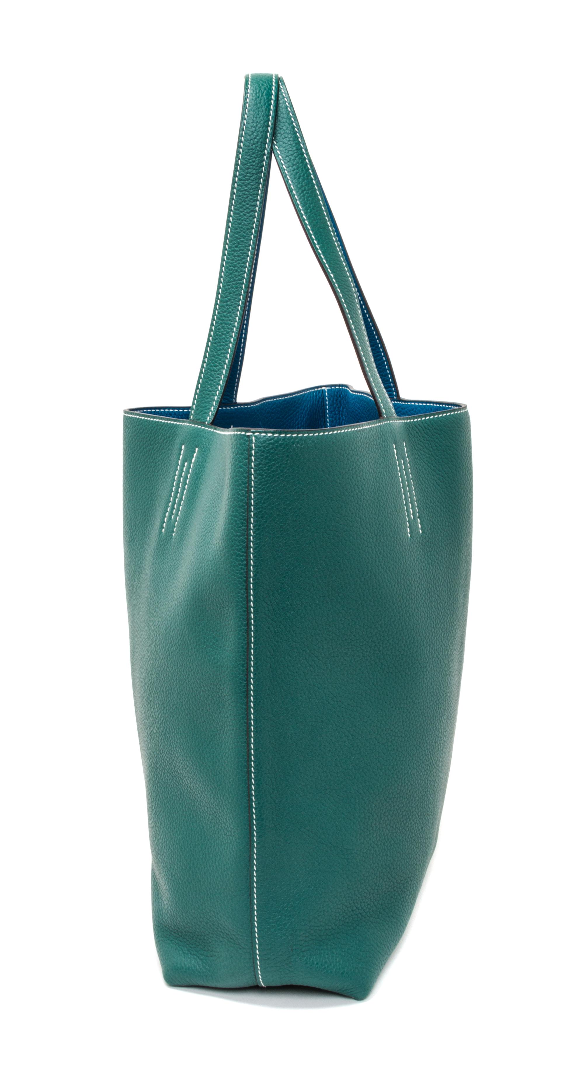 An Hermes Malachite/Bleu Izmir 45cm Taurillon Clemence Double Sens Tote, 17.5" x 15.5" x 5".