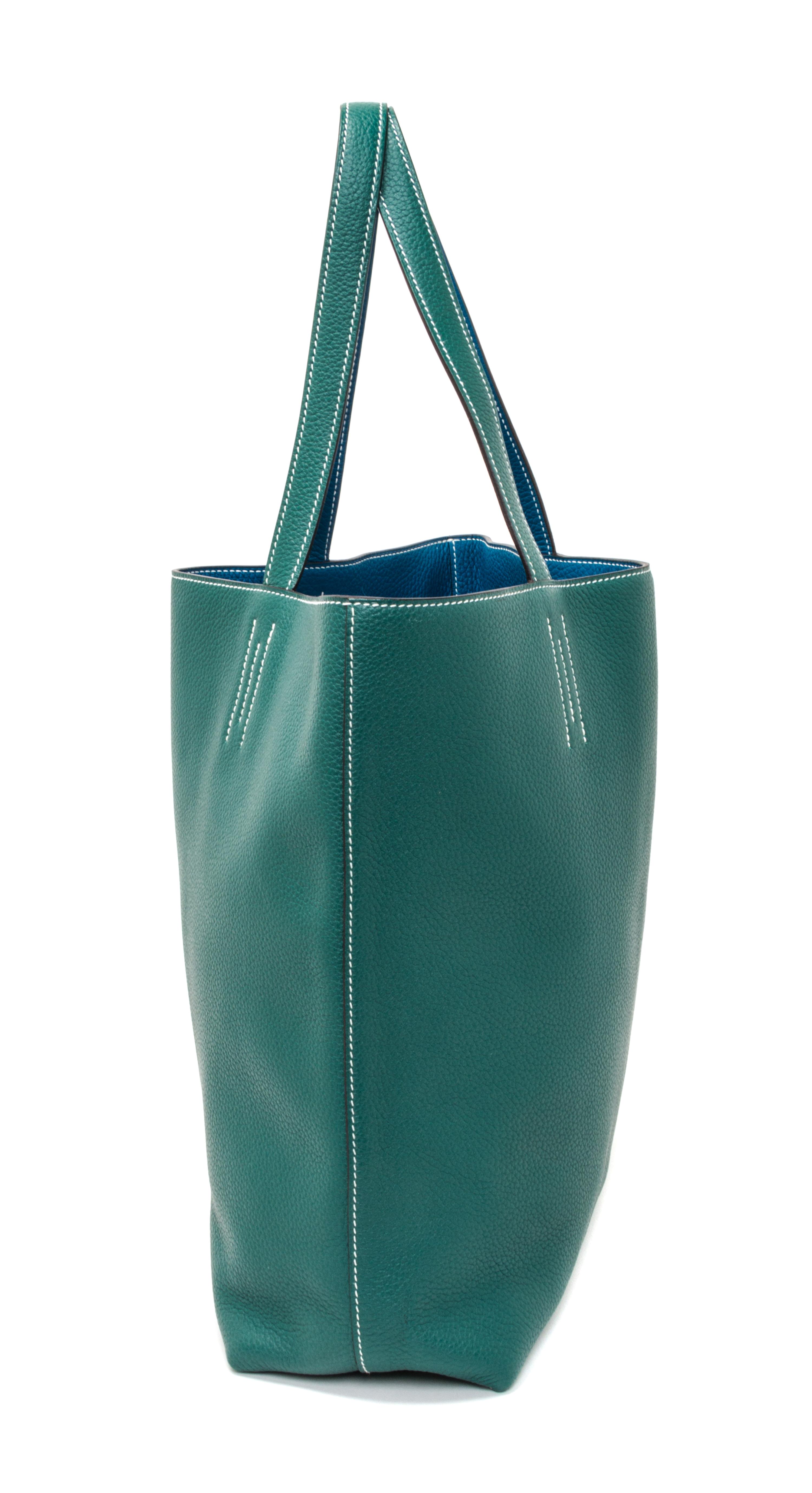 An Hermes Malachite/Bleu Izmir 45cm Taurillon Clemence Double Sens Tote, 17.5" x 15.5" x 5".