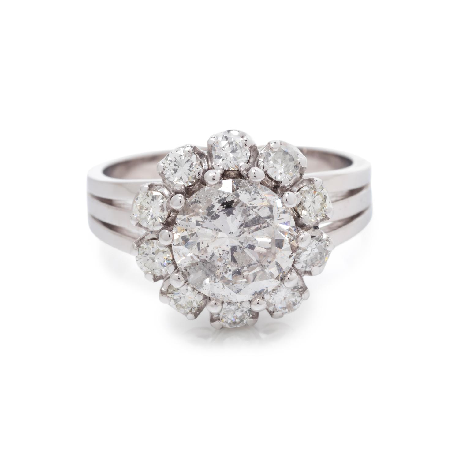 DIAMOND RING