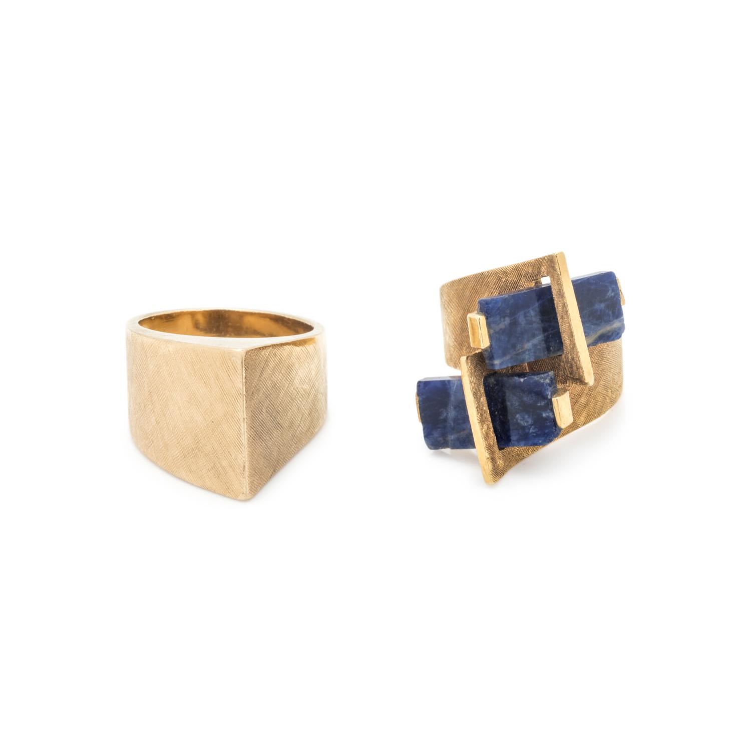 COLLECTION OF YELLOW GOLD RINGS
