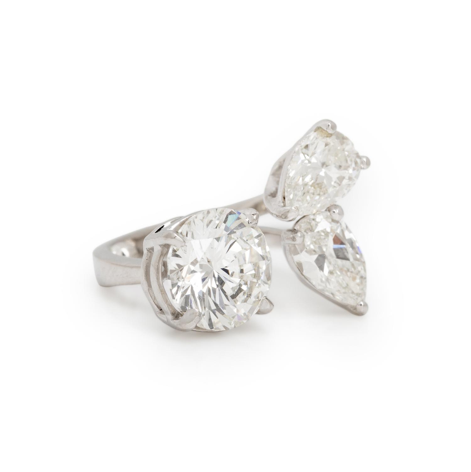 CHRISTOPHER KAUFMANN, DIAMOND AND PLATINUM RING