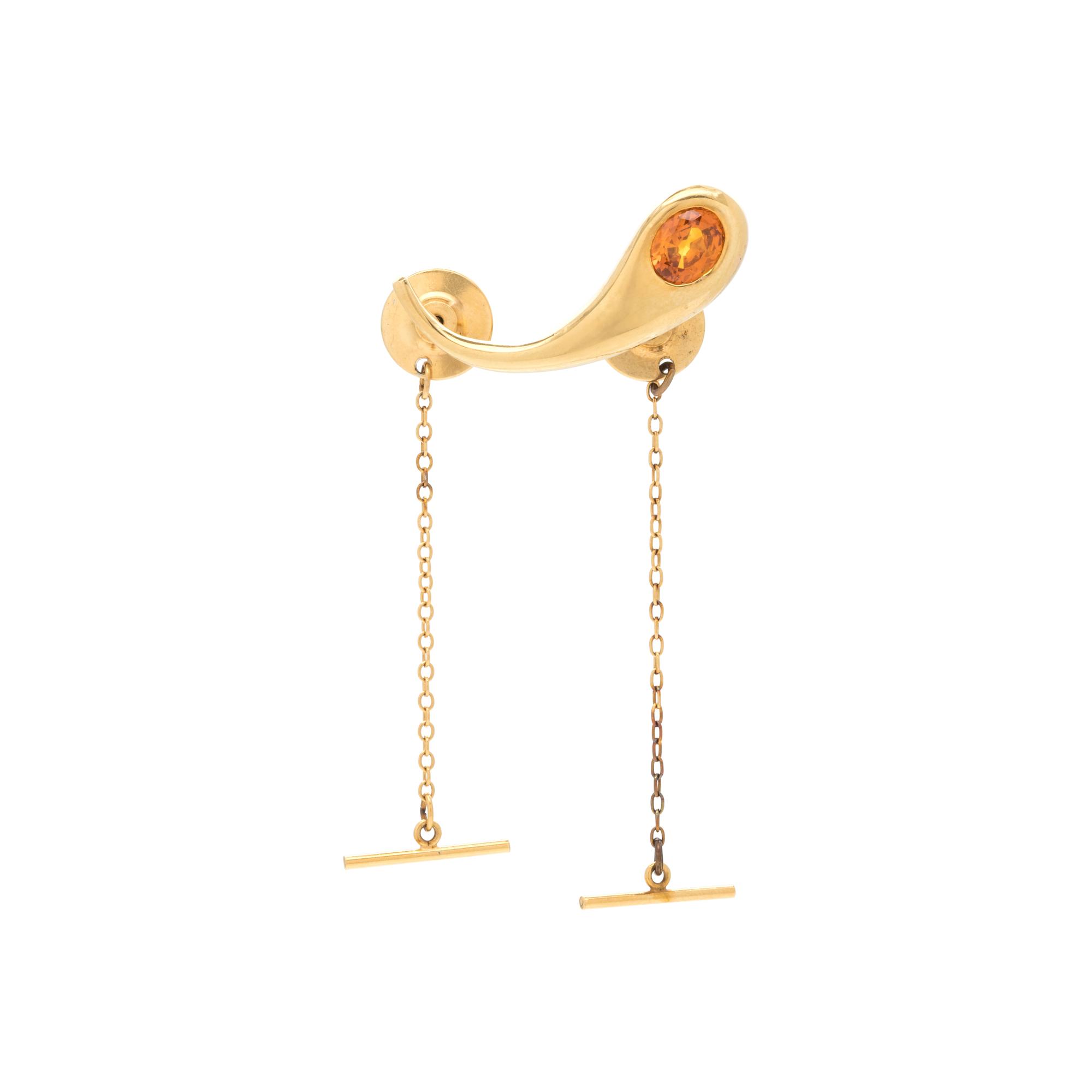 YELLOW GOLD AND ORANGE SAPPHIRE TIE TACK