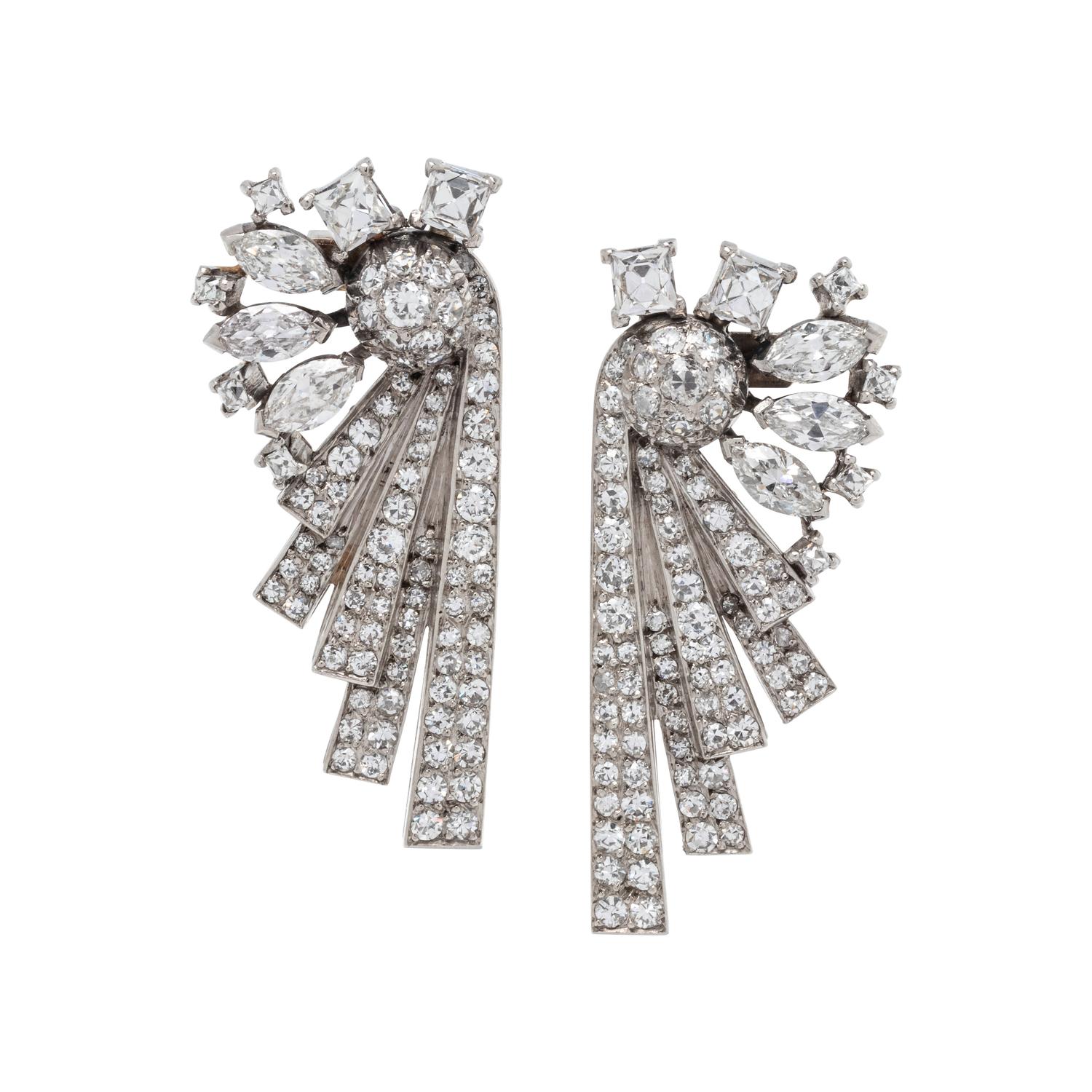 VERDURA, CONVERTIBLE BICOLOR GOLD AND DIAMOND DOUBLE CLIP/BROOCH