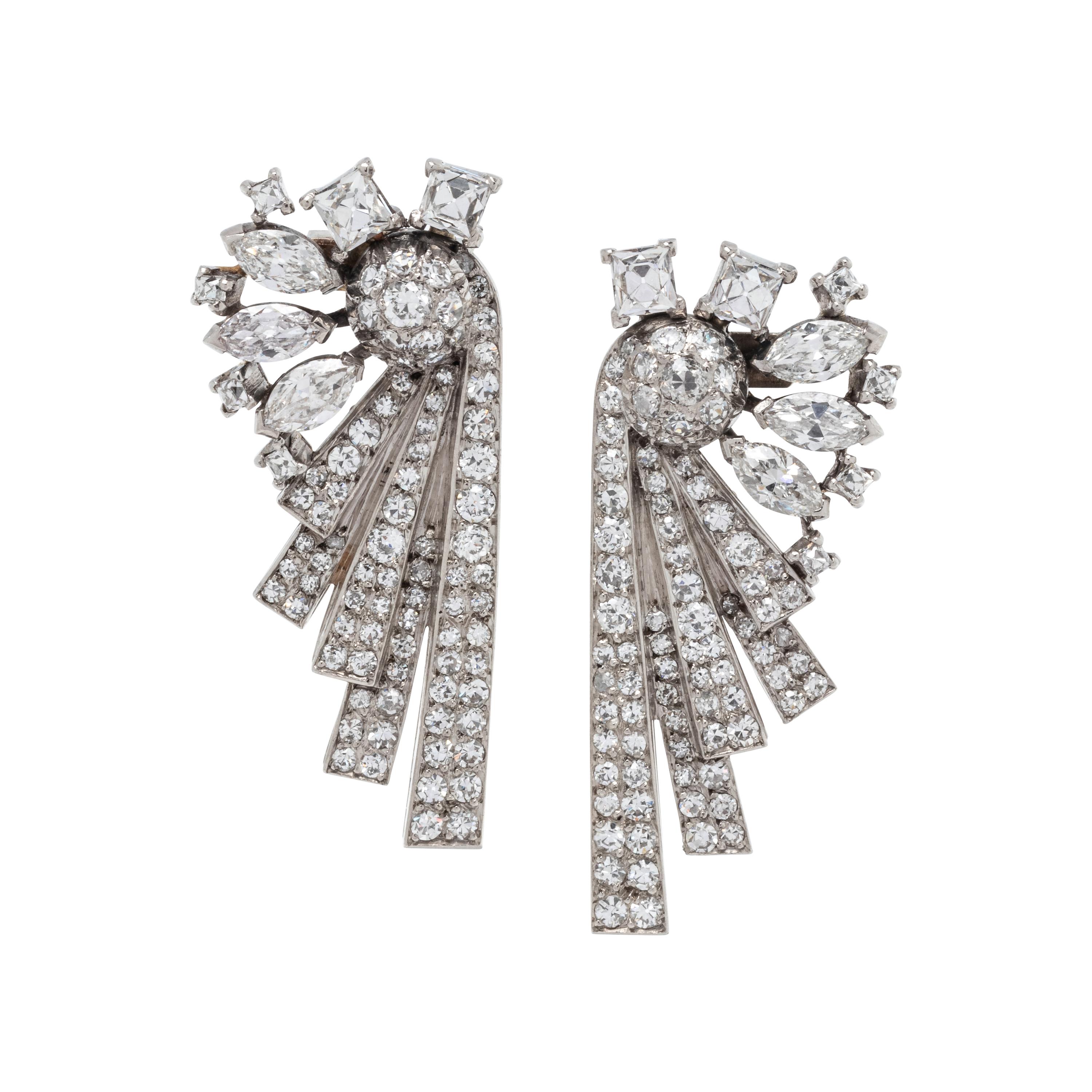 VERDURA, CONVERTIBLE BICOLOR GOLD AND DIAMOND DOUBLE CLIP/BROOCH