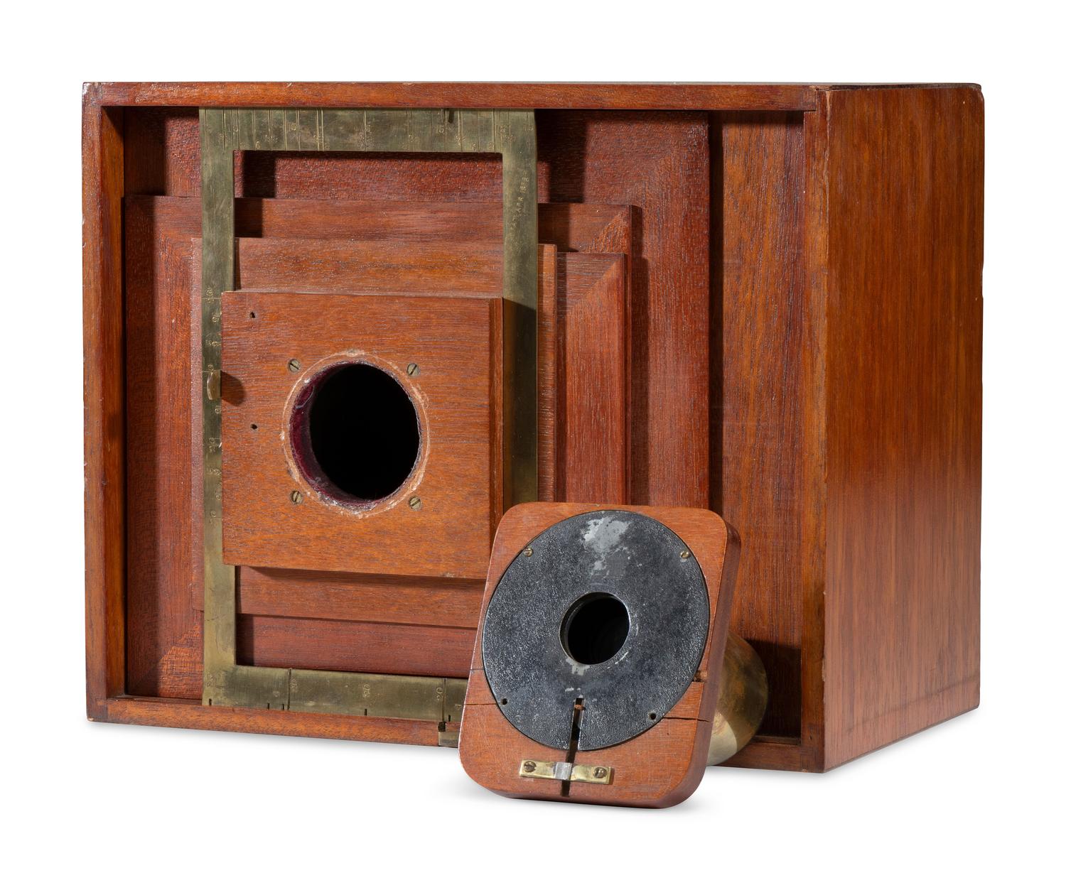 [EARLY PHOTOGRAPHY]. Simon Wing & Co. "Ajax" camera. 1901.