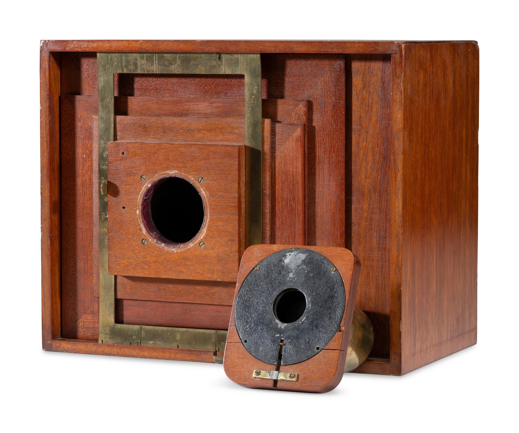 [EARLY PHOTOGRAPHY]. Simon Wing & Co. "Ajax" camera. 1901.