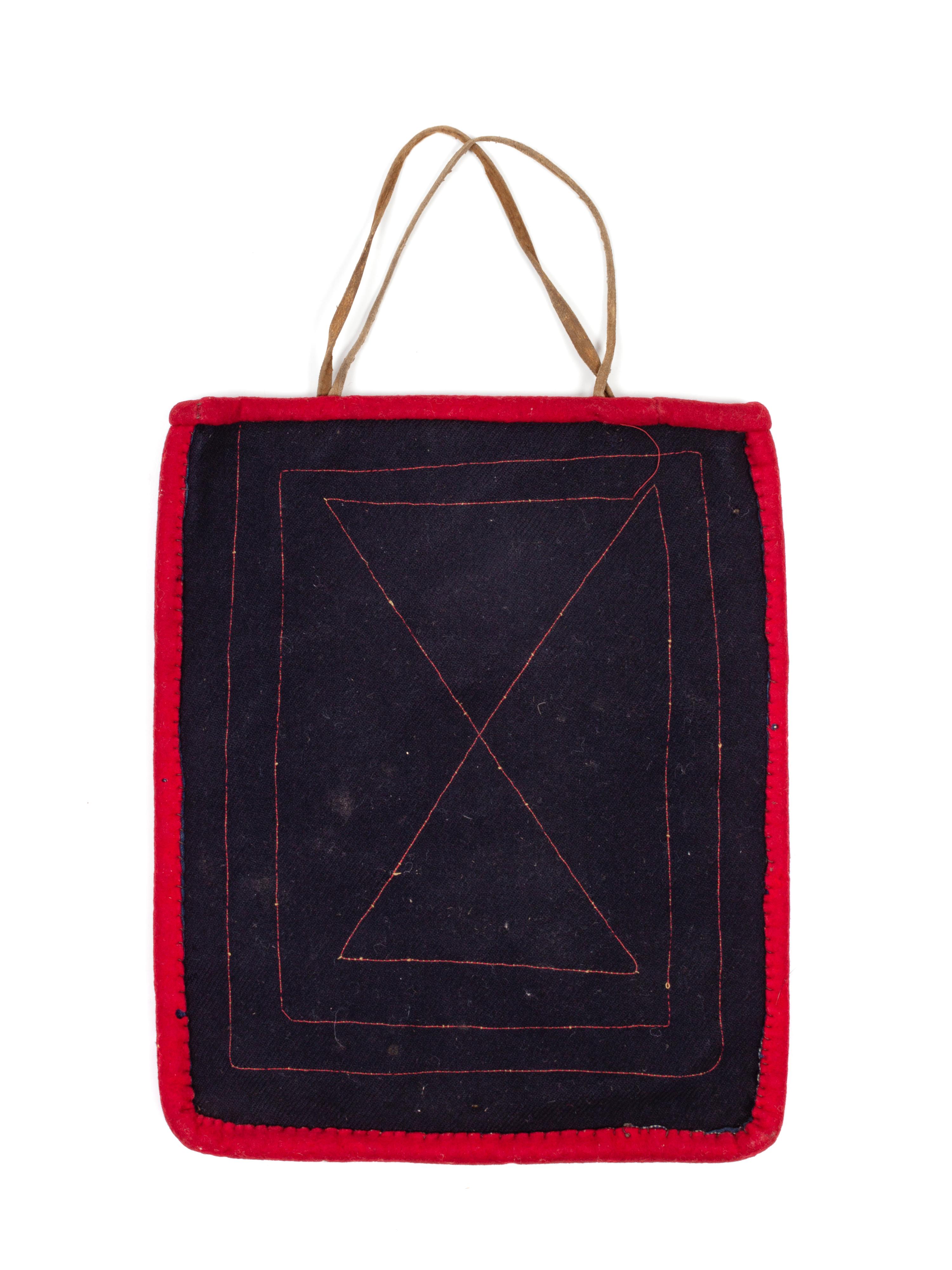 Plateau Beaded Flat Bag