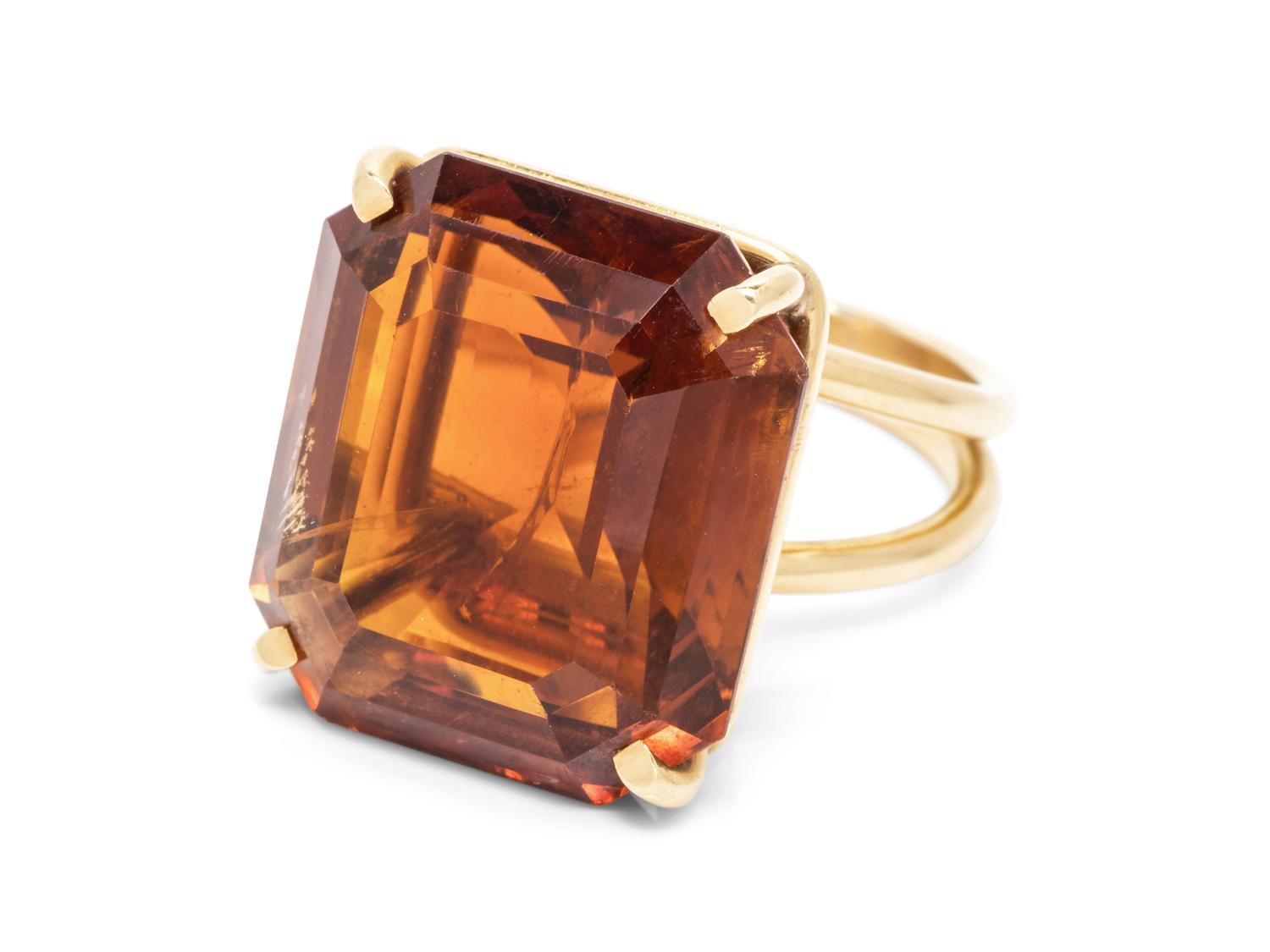 An 18 Karat Yellow Gold and Citrine Ring,