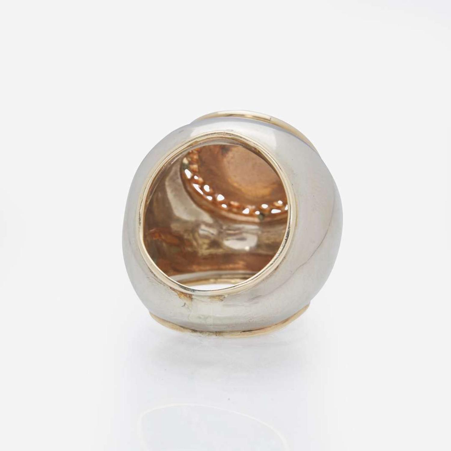 A 14K Yellow Gold, Enamel, and Diamond Ring