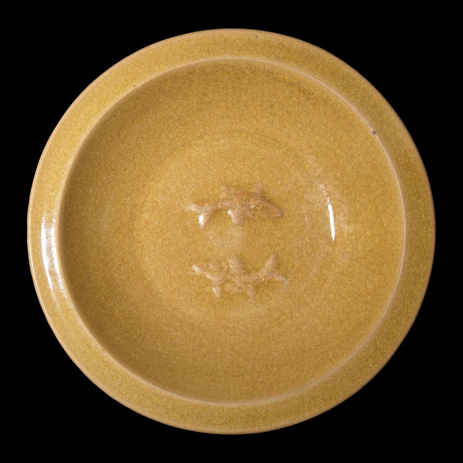 A 'Golden Longquan' or 'Beishoku' Double-Fish Dish, Southern Song to Yuan Dynasty 南宋-元 龍泉窯 米黃釉雙魚洗