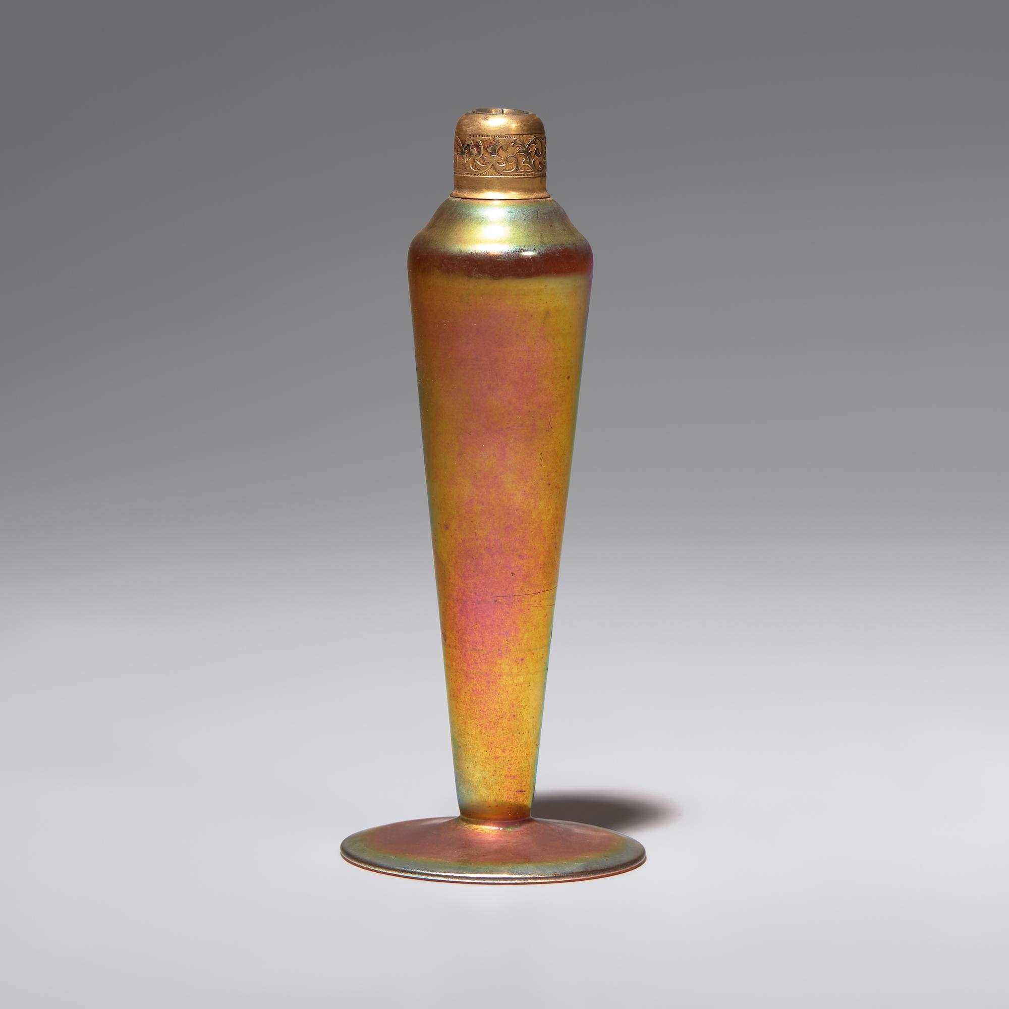 Bud vase for DeVilbiss