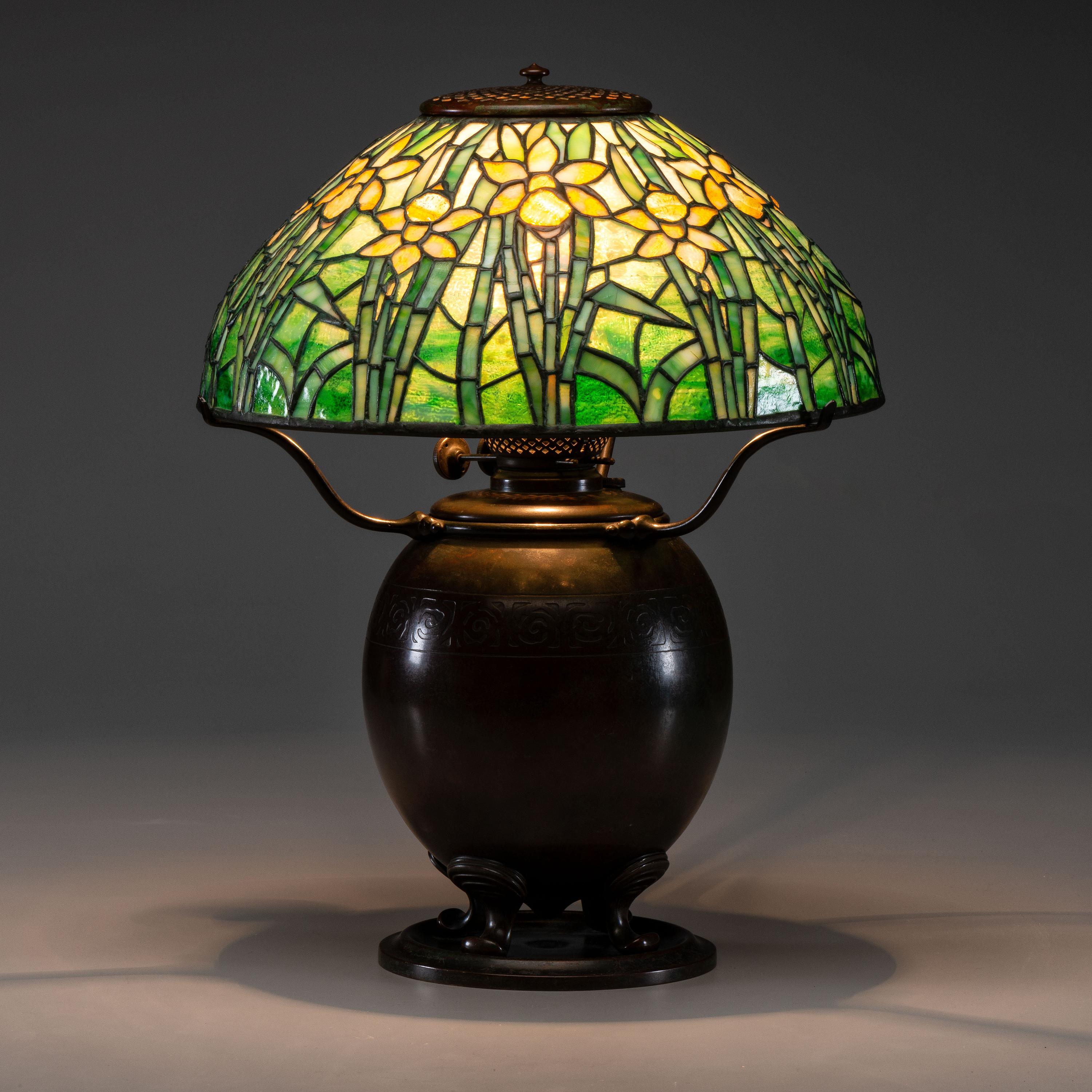 Daffodil Table Lamp