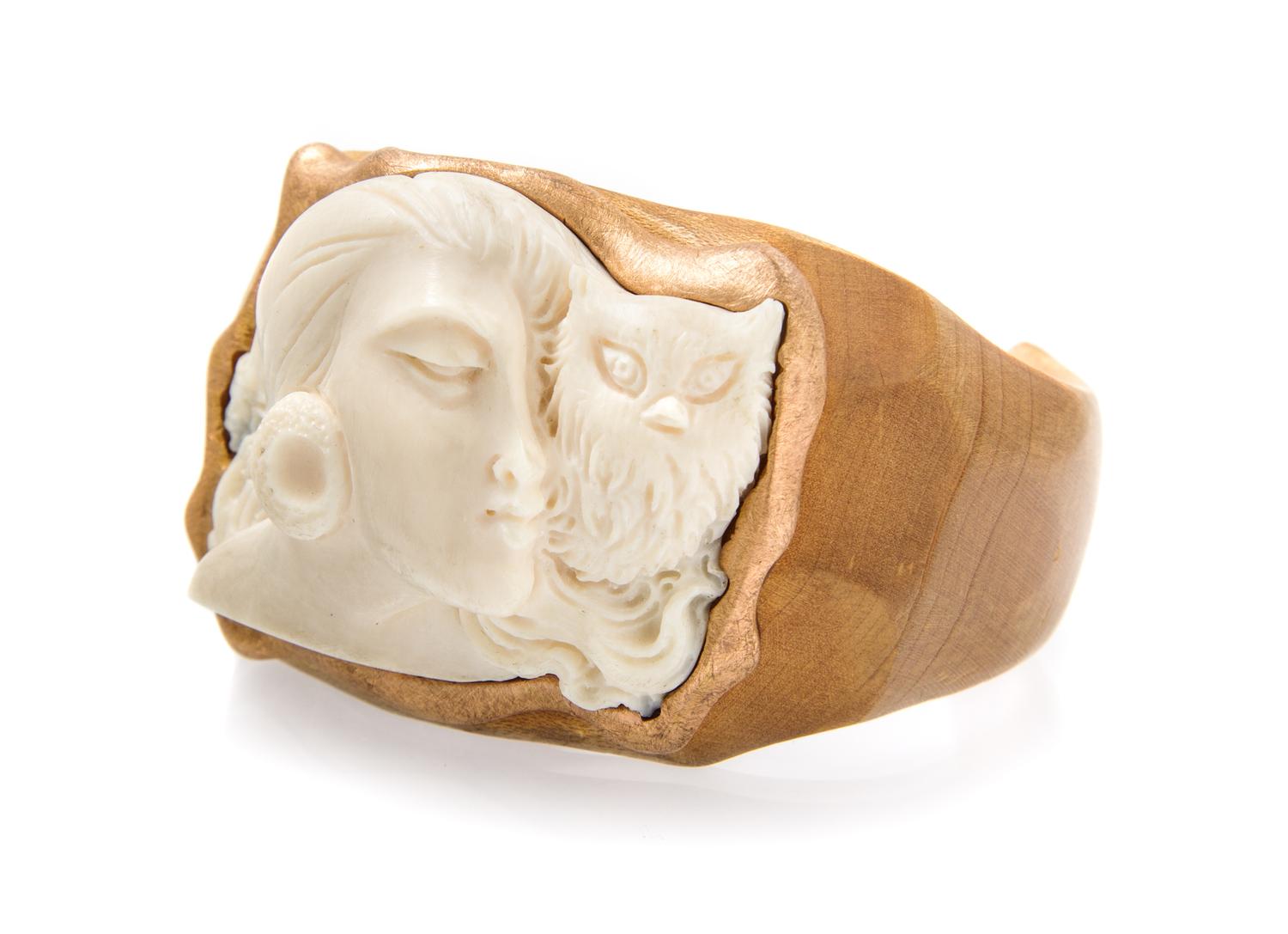 An 18 Karat Rose Gold, Coral and Wood Cuff Bracelet, Di Luca, 41.80 dwts.